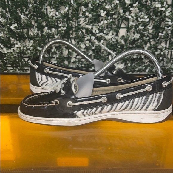 Sperry Black Zebra Boat Shoes - Picture 5 of 10